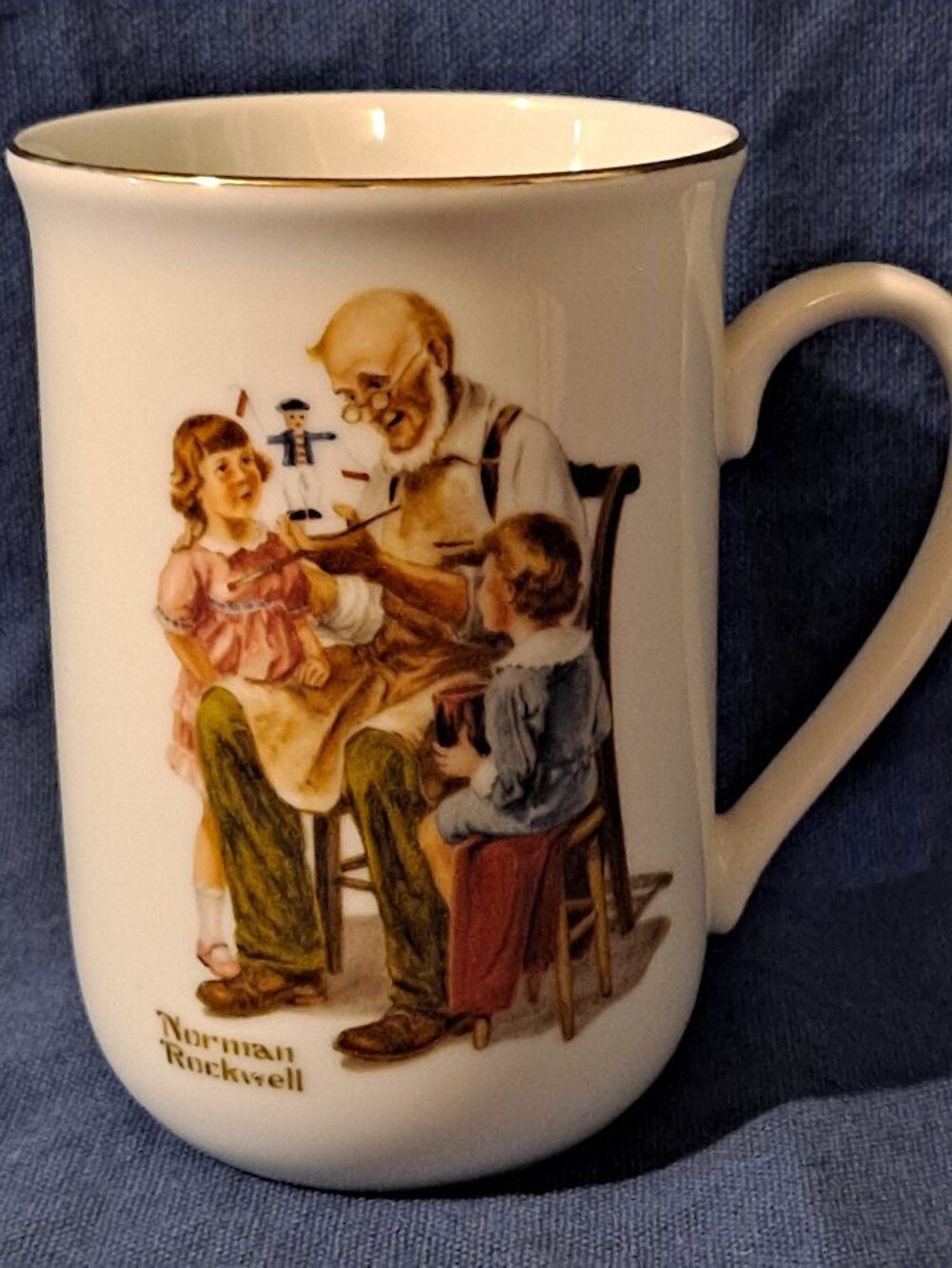 Vintage 1982 NORMAN ROCKWELL The Toymaker Porcelain COFFEE MUG Tea Cup Gold Rim